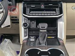 تۆیۆتا لاند کروزەر